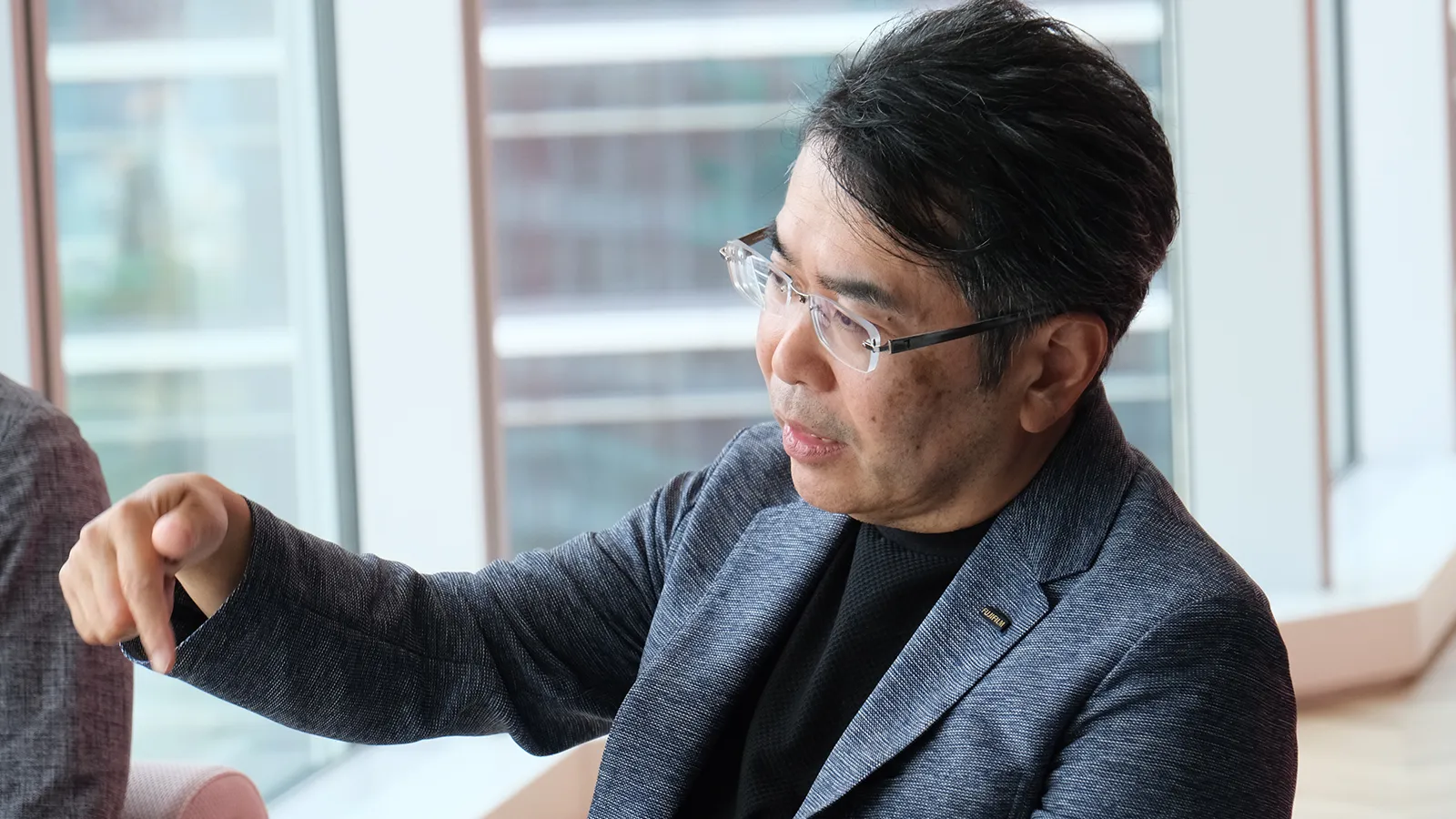 話し始める鍋田さん