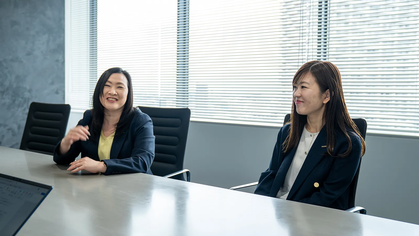 和やかな野崎さんと武井さん