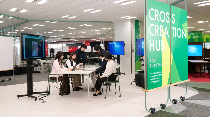 CROSS CREATION HUB