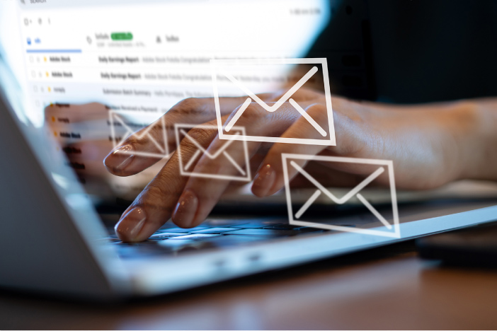 メールからの情報漏えい