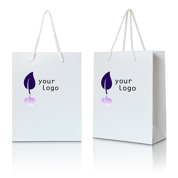 W shutterstock_221945635 bags